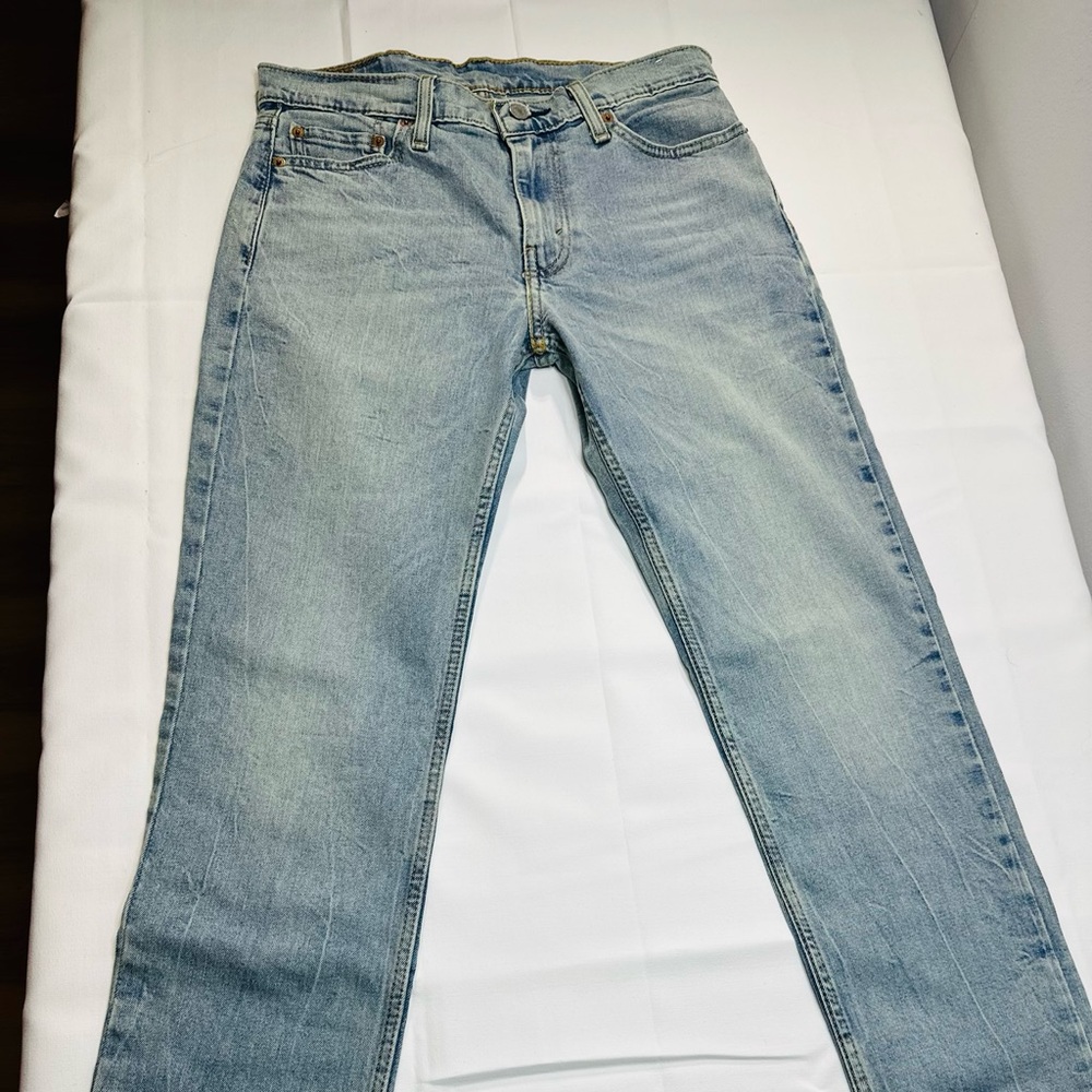 Levi's men Light Blue Straight Leg Jeans